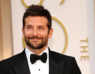 LIKELØNN: Bradley Cooper har skjønt det. Han vil ta sin del av støyten for å heve lønna til sine kvinnelige kollegaer. LIKELØNN: Bradley Cooper har skjønt det. Han vil ta sin del av støyten for å heve lønna til sine kvinnelige kollegaer.