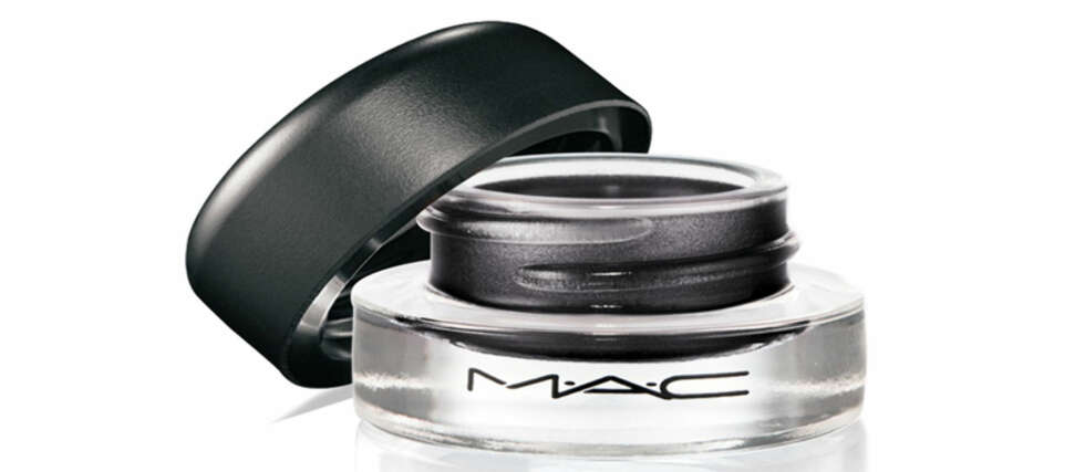 PRODUKTTIPS - GEL-EYELINER: Fluidline fra MAC, kr 150. PRODUKTTIPS - GEL-EYELINER: Fluidline fra MAC, kr 150.
