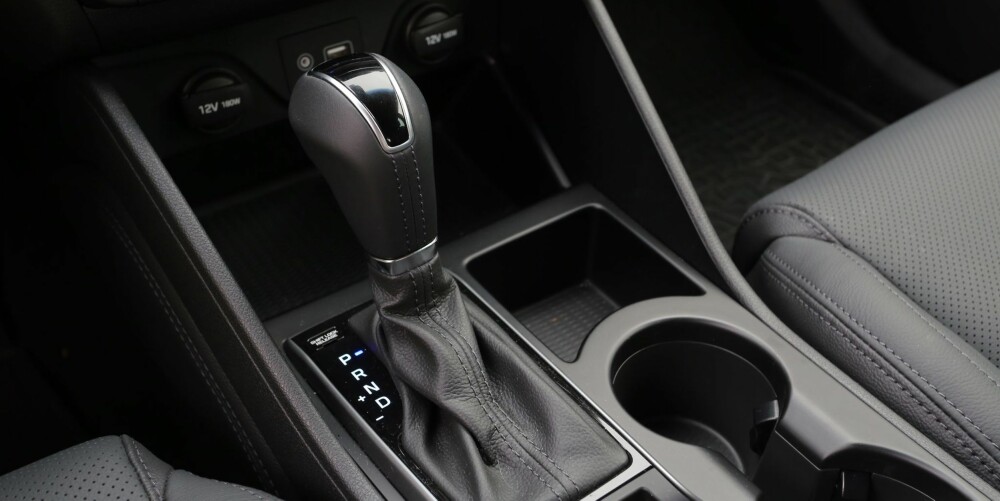 FIN AUTOMAT: Med den nye syvtrinns dobbelclutch girkassen og bensinturbo er Hyundai Tucson både lettkjørt og kvikk. FIN AUTOMAT: Med den nye syvtrinns dobbelclutch girkassen og bensinturbo er Hyundai Tucson både lettkjørt og kvikk.