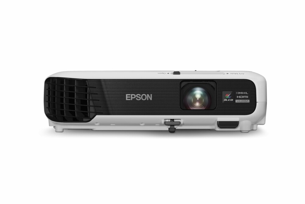 MIDT PÅ TREET: Epson forsøker å gjøre to ting med Epson EB-U04, men lykkes bare sånn middels godt med det. MIDT PÅ TREET: Epson forsøker å gjøre to ting med Epson EB-U04, men lykkes bare sånn middels godt med det.