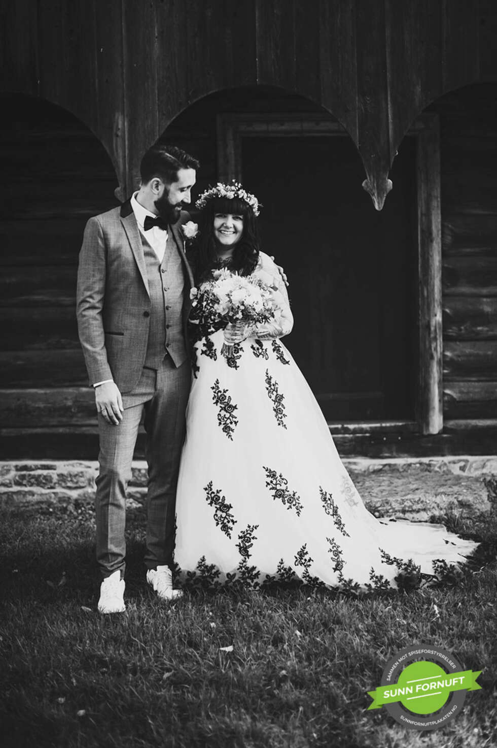 ENDTE LYKKELIG: Milla endte med å le, synge og danse hele kvelden. Her med sin nybakte ektemann, Ola. ENDTE LYKKELIG: Milla endte med å le, synge og danse hele kvelden. Her med sin nybakte ektemann, Ola.