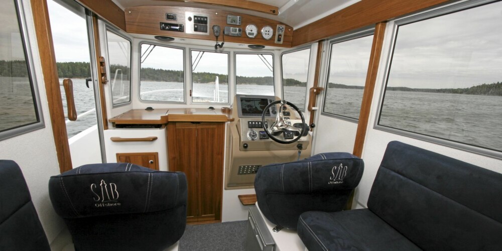 MER MODERNE: Det er ingen tvil om at Minor er blitt mer moderne. Lyse flater, flotte Niroxxtrukne seter og en langt mer moderne førerposisjon gir godfølelsen. MER MODERNE: Det er ingen tvil om at Minor er blitt mer moderne. Lyse flater, flotte Niroxxtrukne seter og en langt mer moderne førerposisjon gir godfølelsen.