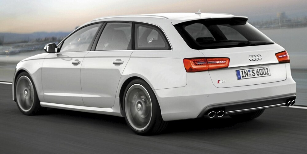 S6: Familiebilen med ekstra futt. FOTO: Audi S6: Familiebilen med ekstra futt. FOTO: Audi