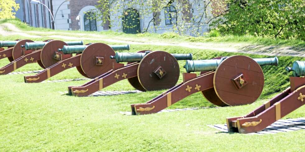 KANONER: På Akershus Festning er det mye spennende å se både for voksne og barn. KANONER: På Akershus Festning er det mye spennende å se både for voksne og barn.