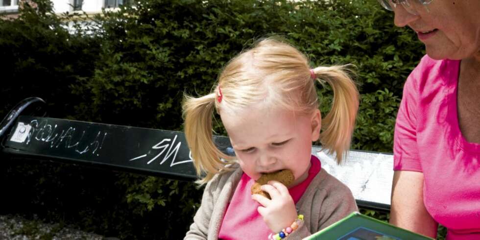 5-ÅRINGEN: Forsyner barnet seg med mat på egen hånd? 5-ÅRINGEN: Forsyner barnet seg med mat på egen hånd?