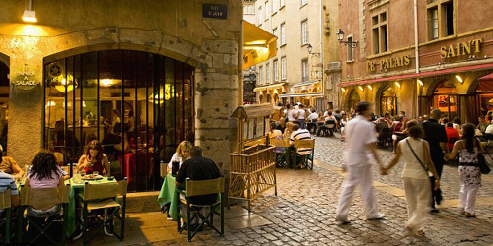 GOURMET-FERIE: Lyon er kjent for sitt fantastiske utvalg resturanter og kafeer. GOURMET-FERIE: Lyon er kjent for sitt fantastiske utvalg resturanter og kafeer.