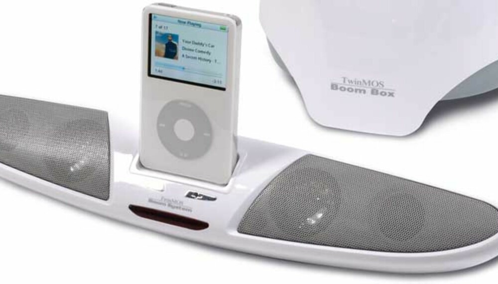 TwinMoos BooM1 2.1 audio system ble best i test i Gadgets nr. 1 2008. Anlegget får skryt for å være stilig og levere god lyd. TwinMoos BooM1 2.1 audio system ble best i test i Gadgets nr. 1 2008. Anlegget får skryt for å være stilig og levere god lyd.