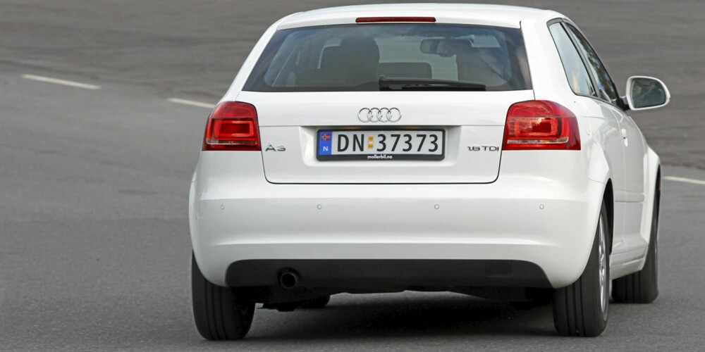 Audi A3 har et harmonisk, om ikke altfor spennende ytre. Audi A3 har et harmonisk, om ikke altfor spennende ytre.