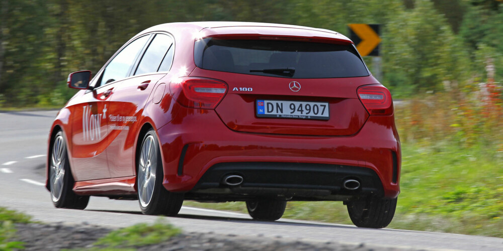 BREIER SEG: I AMG Sport-versjon ser hekken litt heftigere ut enn de 122 hestene i A 180 kan leve opp til. BREIER SEG: I AMG Sport-versjon ser hekken litt heftigere ut enn de 122 hestene i A 180 kan leve opp til.