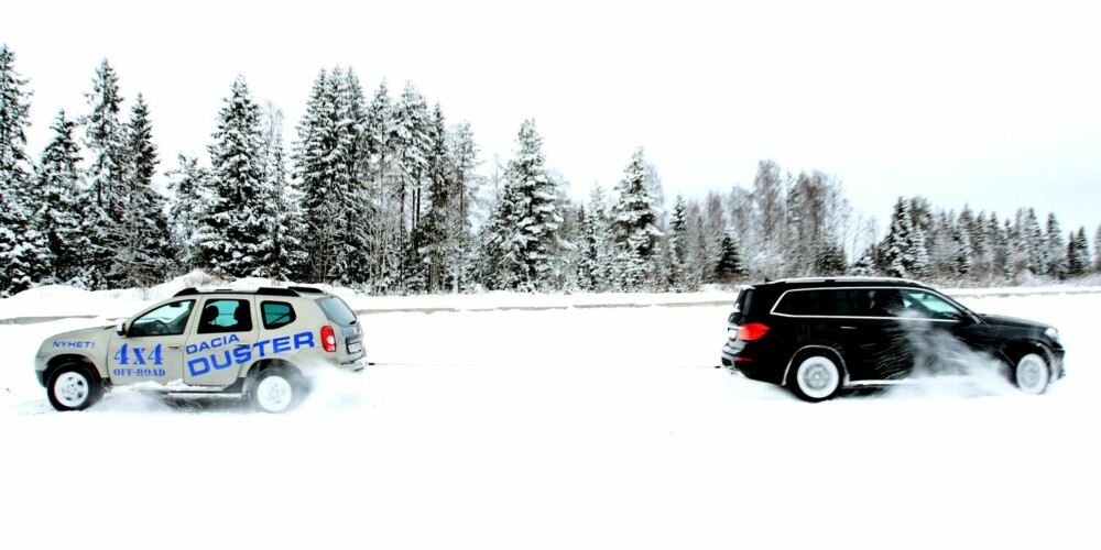 DRAGKAMP: SUV-klassen er svært omfangsrik. Dacia Duster er en av de billigste, Mercedes GL en av de største. De regnes som biler av samme klasse i registreringsstatistikken, og det bidrar til at klassen vokser raskt. Snart kan SUV-ene være Norges største bilklasse i salgstall. FOTO: Egil Nordlien, HM Foto DRAGKAMP: SUV-klassen er svært omfangsrik. Dacia Duster er en av de billigste, Mercedes GL en av de største. De regnes som biler av samme klasse i registreringsstatistikken, og det bidrar til at klassen vokser raskt. Snart kan SUV-ene være Norges største bilklasse i salgstall. FOTO: Egil Nordlien, HM Foto