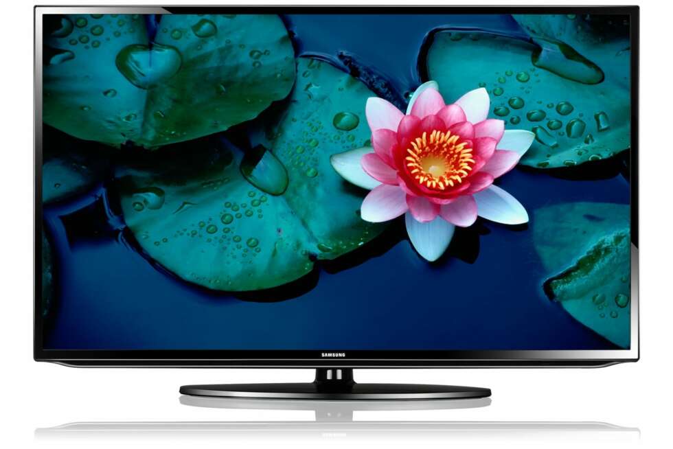 PEN: Den tynne og blanke rammen bidrar til å gi Samsung UE32EH5000 et moderne preg. PEN: Den tynne og blanke rammen bidrar til å gi Samsung UE32EH5000 et moderne preg.