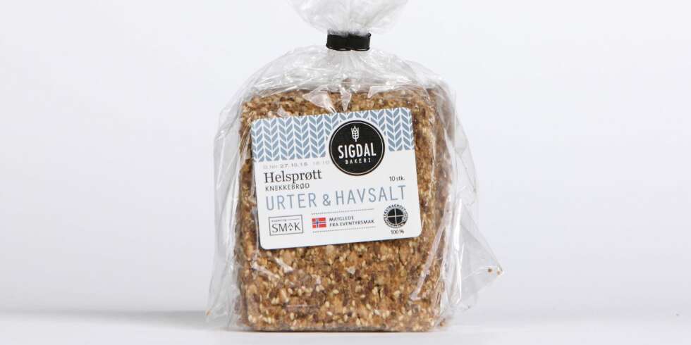 TEST AV HJEMMELAGDE KNEKKEBRØD: Helsprøtt Knekkebrød Urter & Havsalt. FOTO: Bjørn Inge Karlsen TEST AV HJEMMELAGDE KNEKKEBRØD: Helsprøtt Knekkebrød Urter & Havsalt. FOTO: Bjørn Inge Karlsen