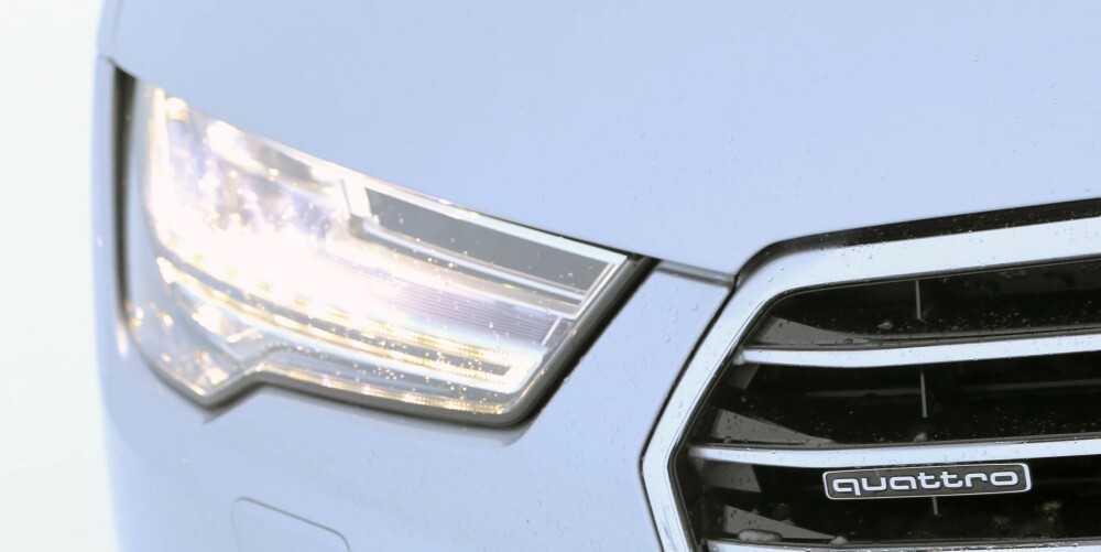 LYSER OPP: LED matrix lyssystem er noe av det beste vi har prøvd i mørket. LYSER OPP: LED matrix lyssystem er noe av det beste vi har prøvd i mørket.
