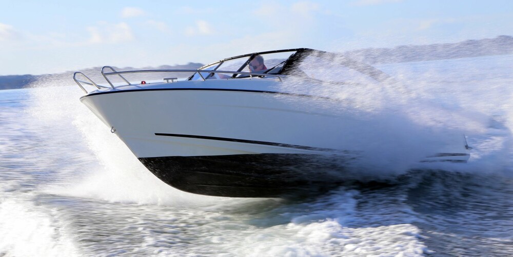 BRA I SJØEN: De nye seksmetersbåtene fra Askeladden går sikkert i sjøen. Her C61 BowRider. BRA I SJØEN: De nye seksmetersbåtene fra Askeladden går sikkert i sjøen. Her C61 BowRider.
