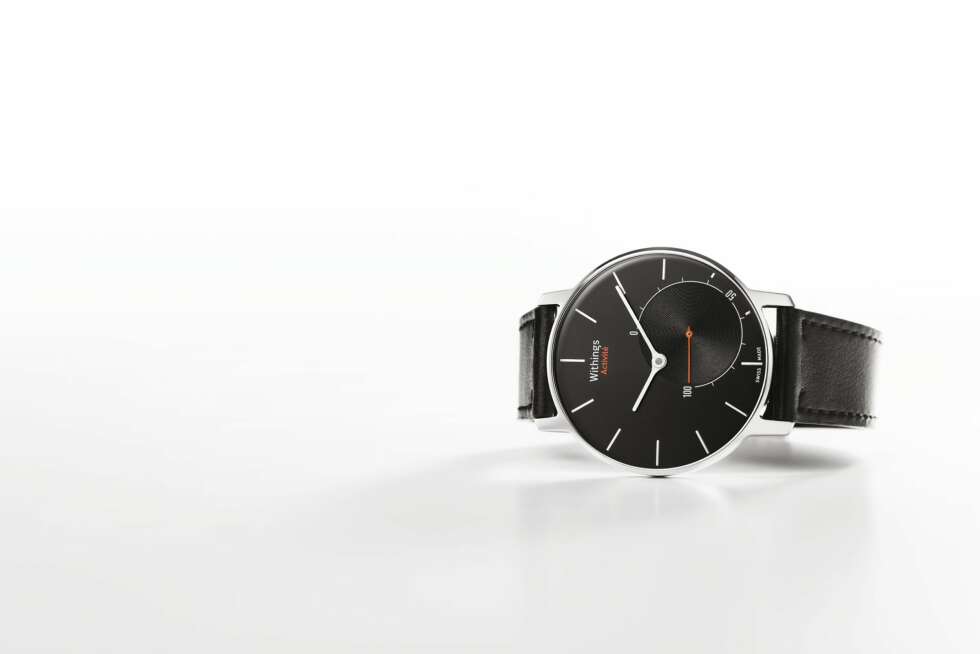 STILIG: Vi synes Withings Activite er stilig. Remen er av kalveskinn og urskiven er dekket med Sapphire-glass, som skal være ripesikkert. STILIG: Vi synes Withings Activite er stilig. Remen er av kalveskinn og urskiven er dekket med Sapphire-glass, som skal være ripesikkert.