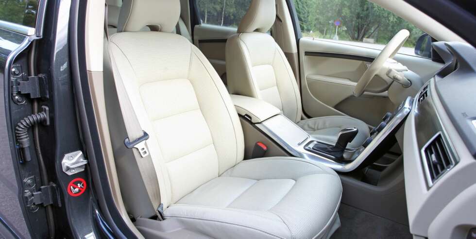 KOMFORT: Seter og sittestilling er en av de beste egenskapene til Volvo V70 og XC70 KOMFORT: Seter og sittestilling er en av de beste egenskapene til Volvo V70 og XC70