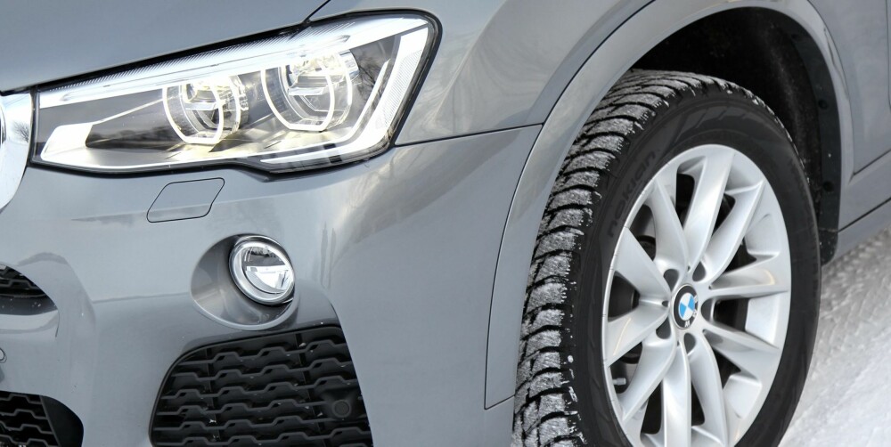 KVASSERE: De nye lyktene som kom med faceliften i fjor sommer, gjør BMW X3 litt kvassere i fronten. Ellers er designen ganske konservativ. KVASSERE: De nye lyktene som kom med faceliften i fjor sommer, gjør BMW X3 litt kvassere i fronten. Ellers er designen ganske konservativ.