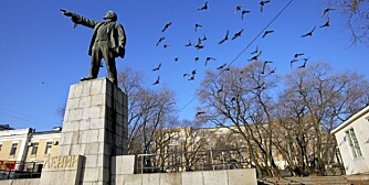 BLOODY VOSTOK: Vladivostok en kald vinterdag er ikke akkurat noen perle i reisesammenheng. Særlig ikke da jeg på vei hjem ble truet med både fengsel og konfiskering av alt kamerautstyr. BLOODY VOSTOK: Vladivostok en kald vinterdag er ikke akkurat noen perle i reisesammenheng. Særlig ikke da jeg på vei hjem ble truet med både fengsel og konfiskering av alt kamerautstyr.