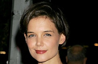 TUNGE ØYELOKK: Katie Holmes har litt triste nedover-øyne med tunge øyelokk. TUNGE ØYELOKK: Katie Holmes har litt triste nedover-øyne med tunge øyelokk.