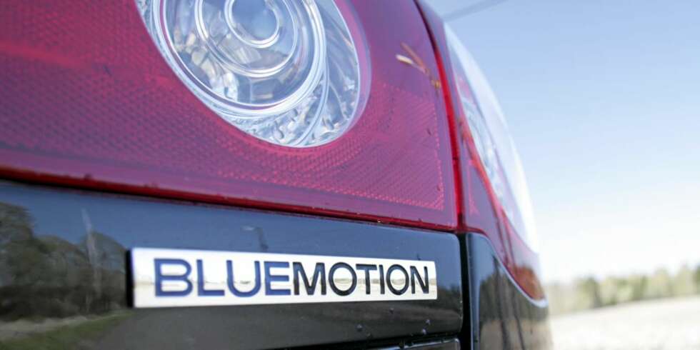 GODT SKILTET: Og bra er det, for det er ellers en krevende oppgave å skille en BlueMotion fra en vanlig Passat. GODT SKILTET: Og bra er det, for det er ellers en krevende oppgave å skille en BlueMotion fra en vanlig Passat.
