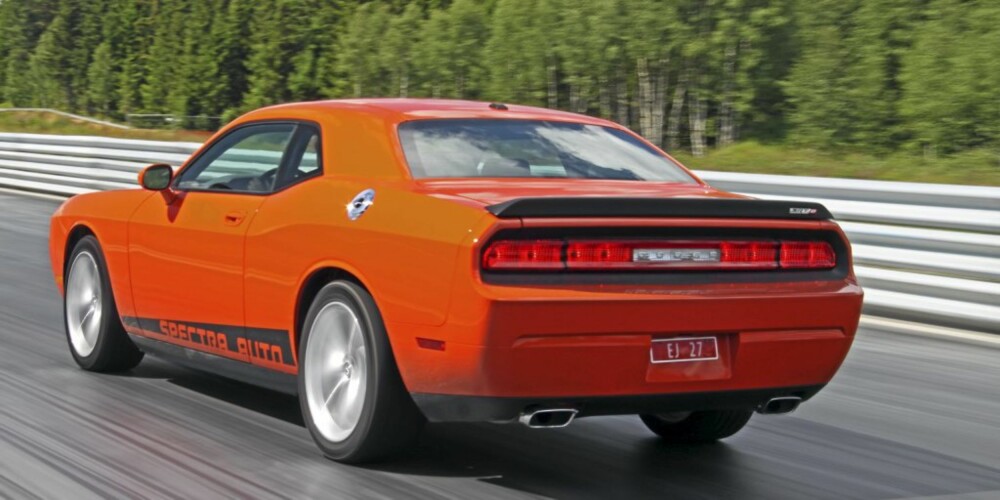 SKRIKENDE: Hvis du har en oransje Dodge Challenger må du regne med en del oppmerksomhet. SKRIKENDE: Hvis du har en oransje Dodge Challenger må du regne med en del oppmerksomhet.