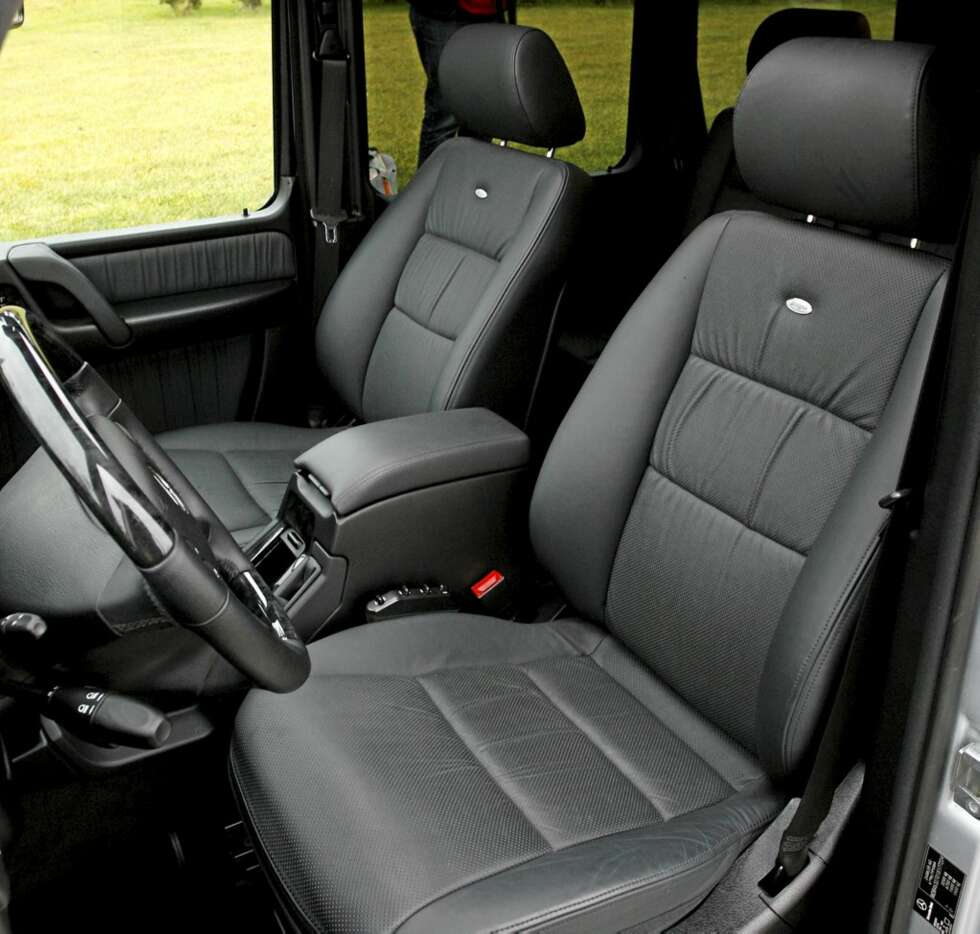 TRANG LUKSUS: Geländewagen er ikke veldig stor innvendig, men det skorter ikke på luksus i toppmodellen. TRANG LUKSUS: Geländewagen er ikke veldig stor innvendig, men det skorter ikke på luksus i toppmodellen.