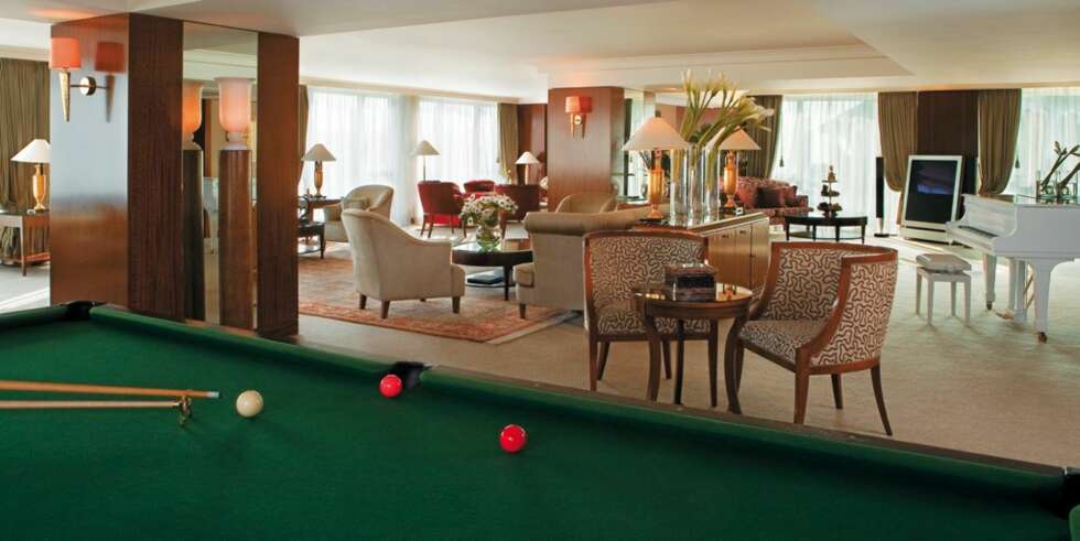 BILJARDBORD: I Royal Penthouse Suiteen på Hotel President Wilson i Geneve har du biljardbord på rommet. BILJARDBORD: I Royal Penthouse Suiteen på Hotel President Wilson i Geneve har du biljardbord på rommet.
