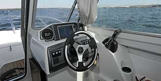 Førerplassen på Finnmaster 61 C Førerplassen på Finnmaster 61 C