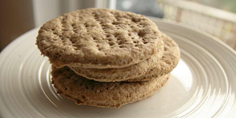 KNEKKEBRØD: De er hjemmelagde og supergode. KNEKKEBRØD: De er hjemmelagde og supergode.