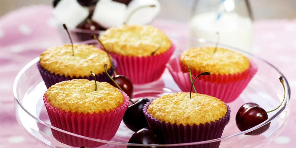 OPPSKRIFT PÅ LETTVINTE MUFFINS MED MORELLER: Pass tenna for her er det lett å bli ivrig. OPPSKRIFT PÅ LETTVINTE MUFFINS MED MORELLER: Pass tenna for her er det lett å bli ivrig.