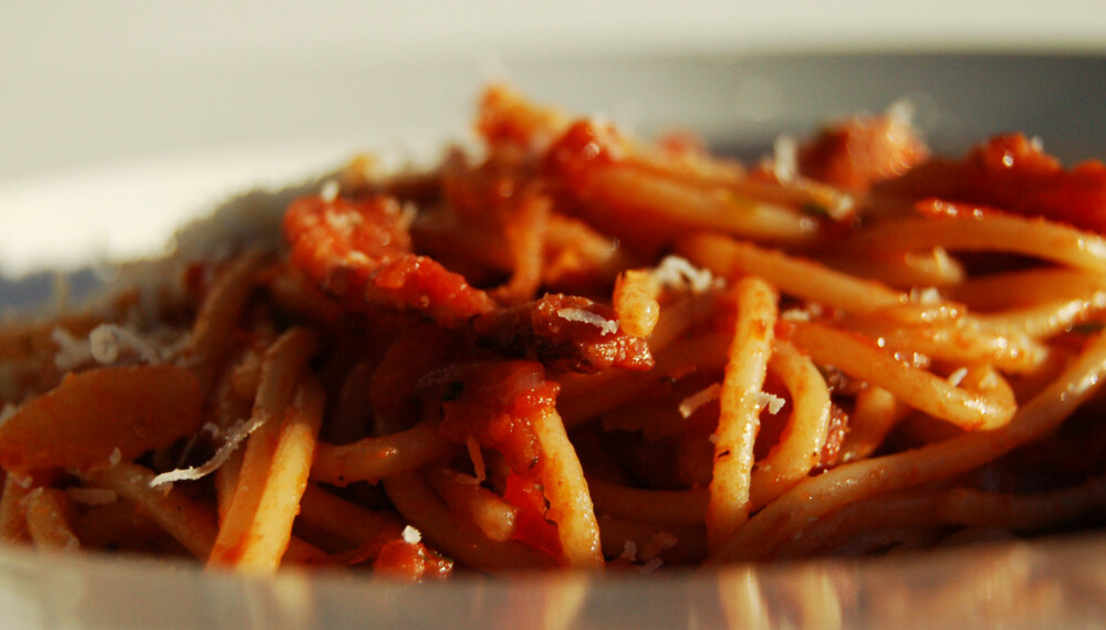 AMATRICIANA: Den beste pastasausen. AMATRICIANA: Den beste pastasausen.