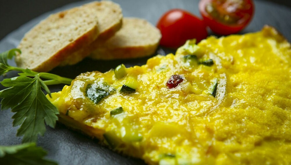 RASK MIDDAG: Frittata er omelettens tjukke fetter. Her er oppskriften! RASK MIDDAG: Frittata er omelettens tjukke fetter. Her er oppskriften!