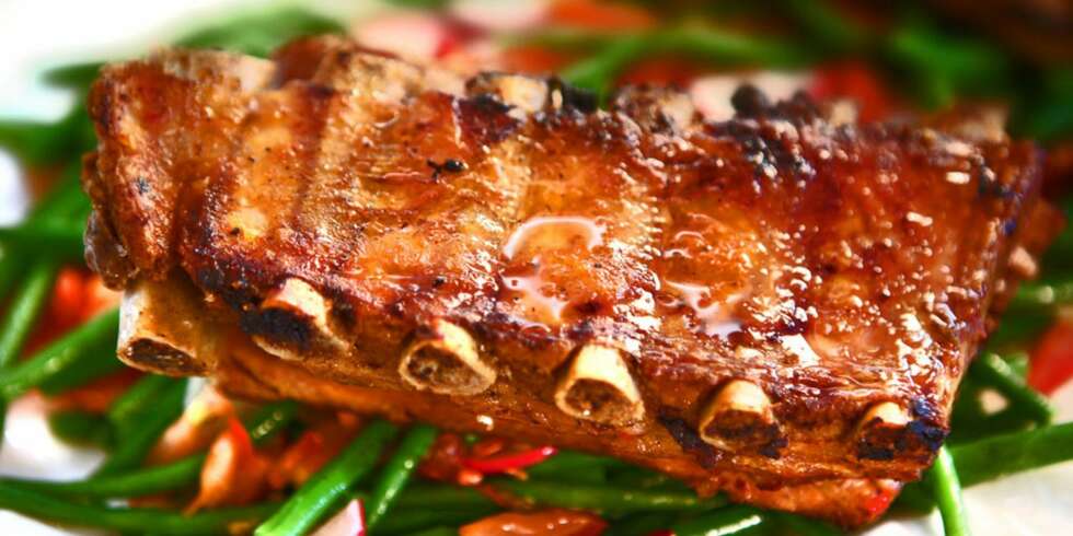 OPPSKRIFT PÅ SPARERIBS: Det finnes bare en måte lage ekte spareribs på. OPPSKRIFT PÅ SPARERIBS: Det finnes bare en måte lage ekte spareribs på.