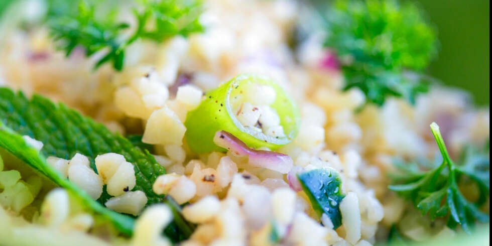 OPPSKRIFTER MED BULGUR: Her har jeg samlet et herlig knippe oppskrifter med bulgur. Den kjappe alternativet til ris. OPPSKRIFTER MED BULGUR: Her har jeg samlet et herlig knippe oppskrifter med bulgur. Den kjappe alternativet til ris.