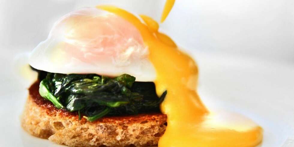 SYNDIG GODT: Både posjert egg og hollandaise. SYNDIG GODT: Både posjert egg og hollandaise.