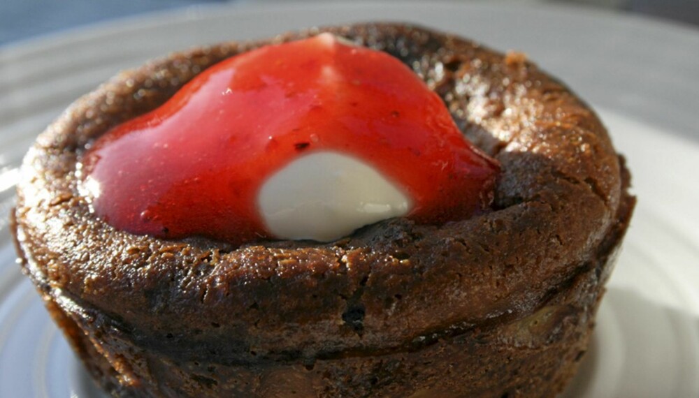 Canelé BESTE MATMINNER: Blant de beste matminnene fra 2009 finner vi Canelés. Det deilige franske bakverket. Canelé BESTE MATMINNER: Blant de beste matminnene fra 2009 finner vi Canelés. Det deilige franske bakverket.
