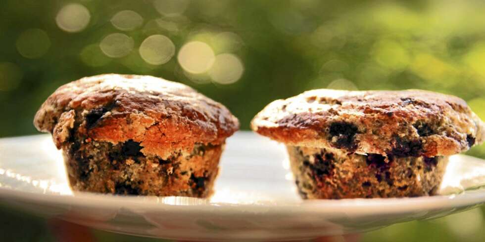 OPPSKRIFT PÅ MUFFINS: Muffins blir ekstra godt med noen gode tips og tricks... OPPSKRIFT PÅ MUFFINS: Muffins blir ekstra godt med noen gode tips og tricks...