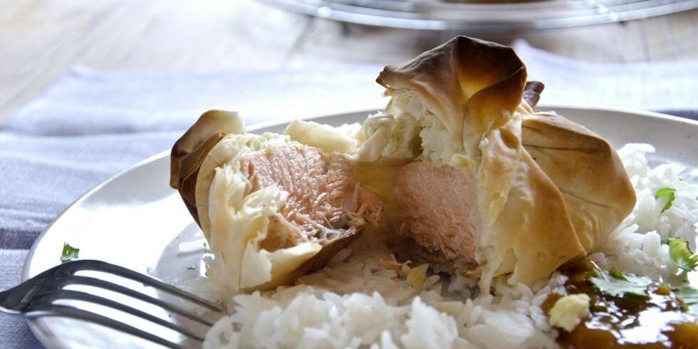 SØNDAGSMIDDAG: Prøv denne innbakte laksen på søndag. Godt for hele familien. SØNDAGSMIDDAG: Prøv denne innbakte laksen på søndag. Godt for hele familien.