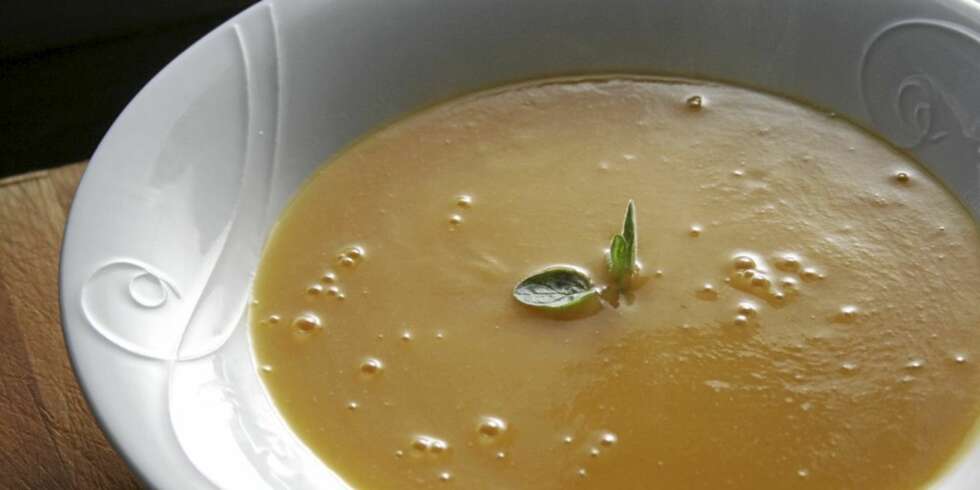 Gresskarsuppe er ikke skummelt. Gresskarsuppe er ikke skummelt.