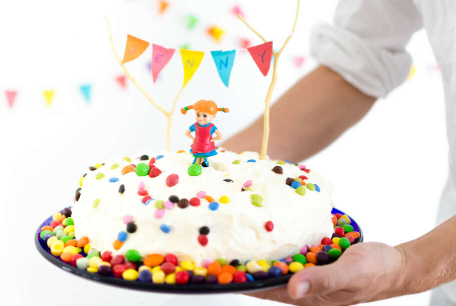 KAKE TIL BARNEBURSDAG: Lag en pippiversjon av bløtkaken! FOTO: Tanja Reine. KAKE TIL BARNEBURSDAG: Lag en pippiversjon av bløtkaken! FOTO: Tanja Reine.