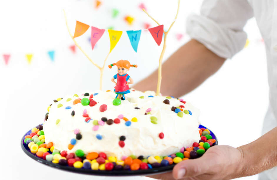 BARNEBURSDAGSKAKE: Her har får du én bløtkakeoppskrift og tre kaker! FOTO: Tanja Reine. BARNEBURSDAGSKAKE: Her har får du én bløtkakeoppskrift og tre kaker! FOTO: Tanja Reine.
