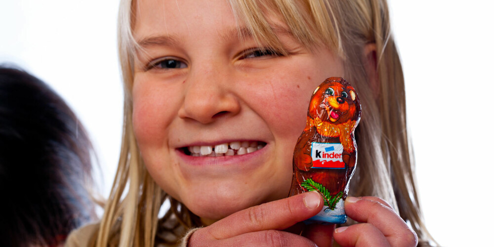 SE HVA JEG FIKK: Alva har sikret seg en av gavene fra Kinder-kalenderen. SE HVA JEG FIKK: Alva har sikret seg en av gavene fra Kinder-kalenderen.