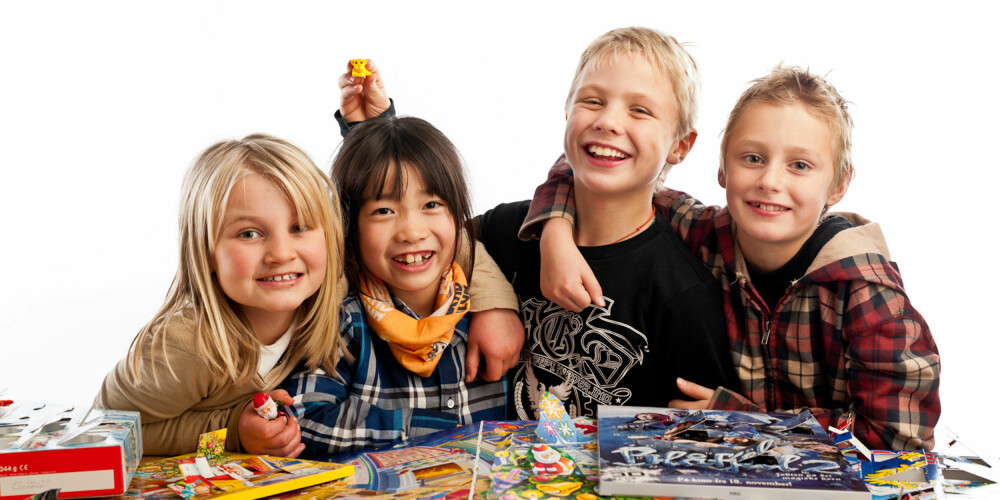 FERDIG TESTA: Alva, Mina, Sebastian og Liam er ferdige med den tøffe jobben med å kåre årets beste julekalendere. FERDIG TESTA: Alva, Mina, Sebastian og Liam er ferdige med den tøffe jobben med å kåre årets beste julekalendere.