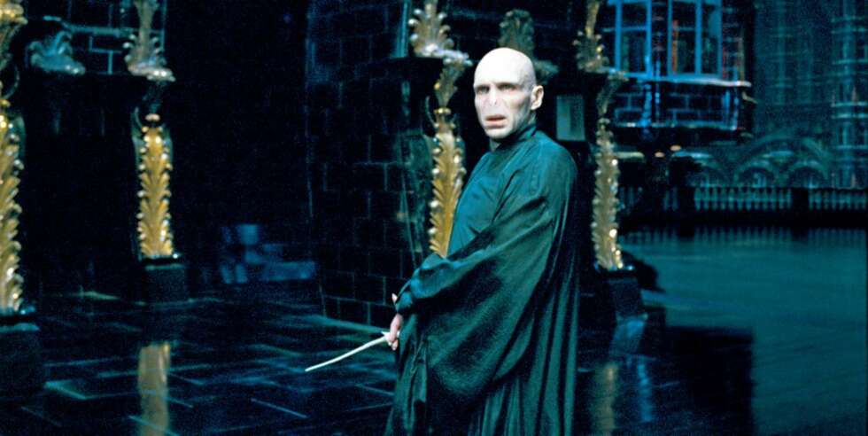 TIDENES VERSTE: Lord Voldemort, som drepte foreldrene til Harry Potter, har blitt kåret til den aller verste filmskurken gjennom tidene. TIDENES VERSTE: Lord Voldemort, som drepte foreldrene til Harry Potter, har blitt kåret til den aller verste filmskurken gjennom tidene.