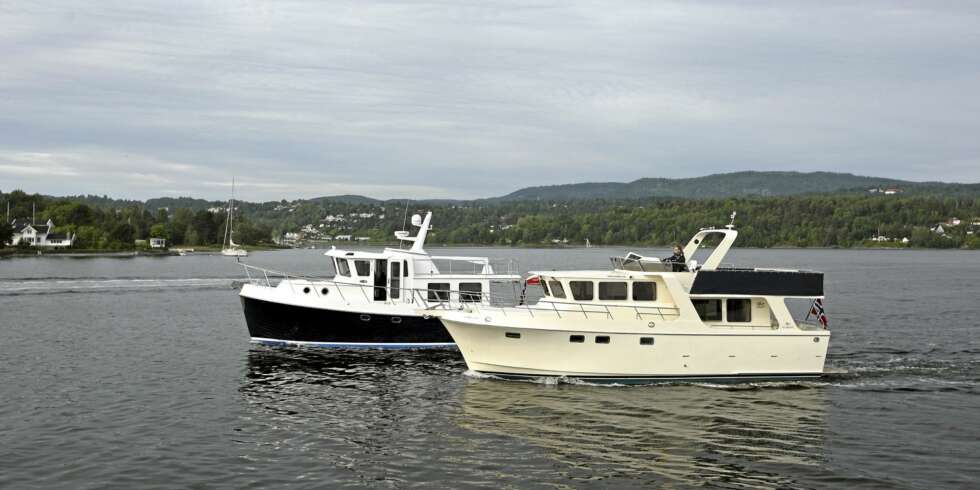 NY TREND: American Tug 41 og Royaler 42 Pilothouse representerer en relativt ny trend med sitt typiske yrkesimage, selv om dette tilsynelatende er velkjente farskoster. NY TREND: American Tug 41 og Royaler 42 Pilothouse representerer en relativt ny trend med sitt typiske yrkesimage, selv om dette tilsynelatende er velkjente farskoster.
