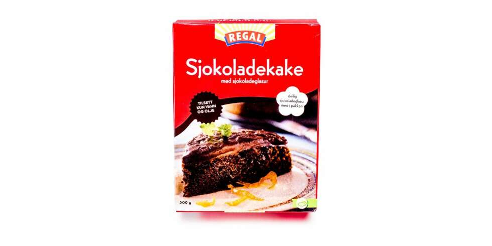TEST AV KAKEMIKS: Regal sjokoladekake med sjokoladeglasur. TEST AV KAKEMIKS: Regal sjokoladekake med sjokoladeglasur.