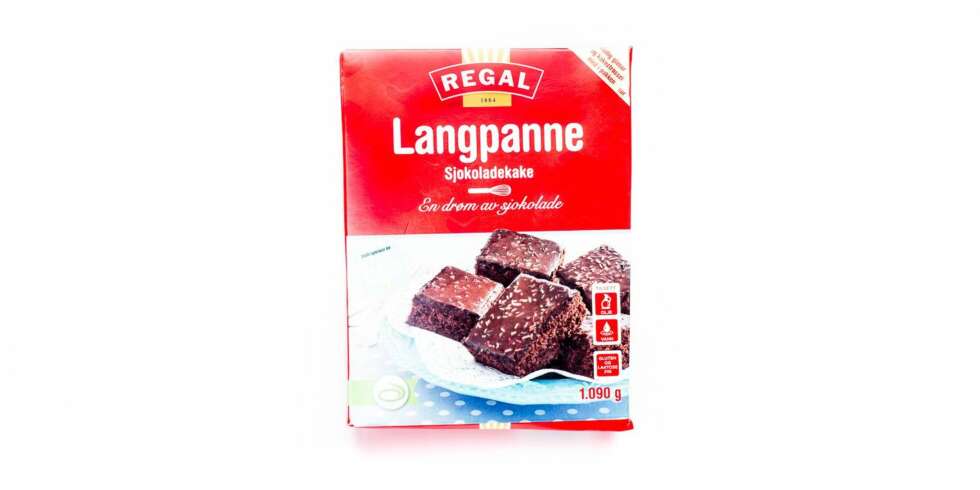 TEST AV KAKEMIKS: Regal langpanne sjokoladekake. TEST AV KAKEMIKS: Regal langpanne sjokoladekake.