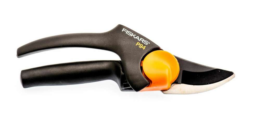 TEST AV BESKJÆRINGSSAKSER: Fiskars Power Gear P94 TEST AV BESKJÆRINGSSAKSER: Fiskars Power Gear P94