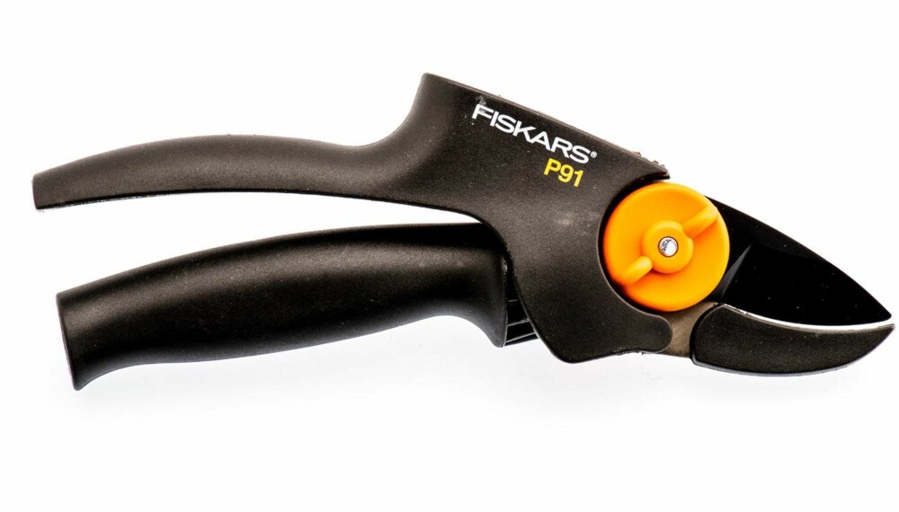 TEST AV BESKJÆRINGSSAKSER: Fiskars Power Gear P91 TEST AV BESKJÆRINGSSAKSER: Fiskars Power Gear P91