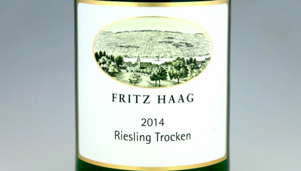 GOD RIESLING TIL TORSK: Fritz Haag Riesling Trocken 2014. FOTO: Arnie Stalheim GOD RIESLING TIL TORSK: Fritz Haag Riesling Trocken 2014. FOTO: Arnie Stalheim
